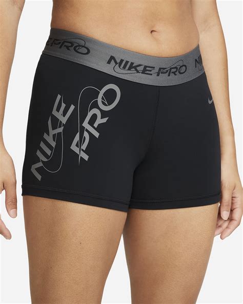 Nike Pro. Nike IT.